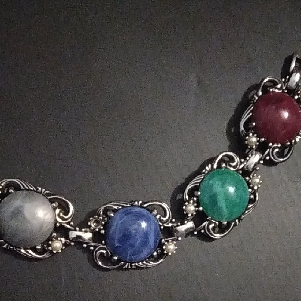 Elegant Silver Bracelet with Multicolor Gemstones